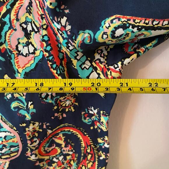 Chico's Women's size 1 / Medium / 8 Navy Blue Paisley Button Down Shirt Cotton - Picture 7 of 9